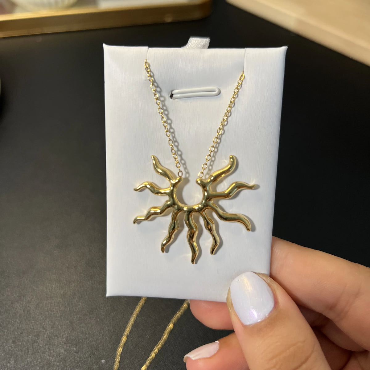 Collier Soleil Impérial – OMAYRA Jewelry